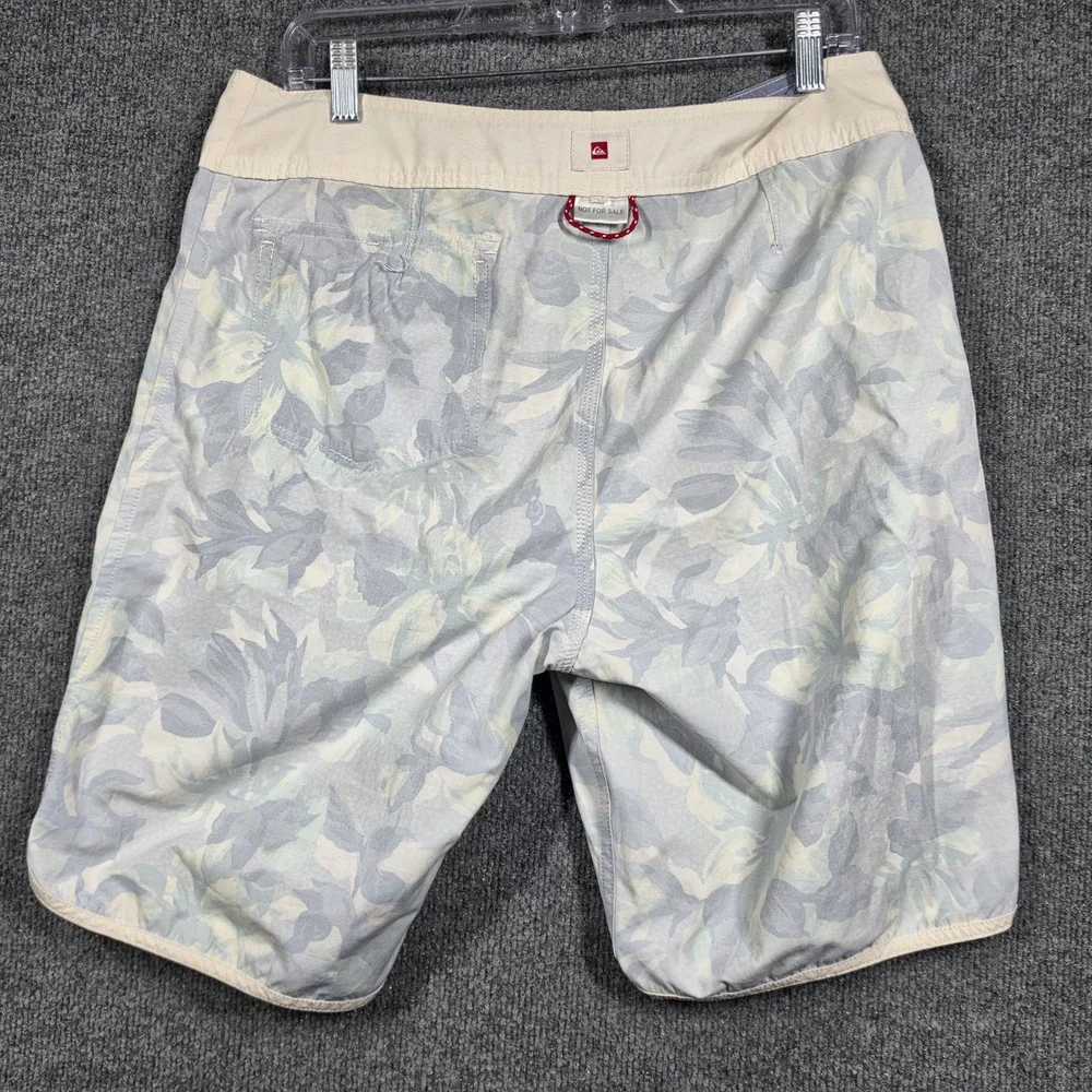 Quiksilver Board Shorts Mens‎ 32 Floral Print Swim Trunks Sample Collectible